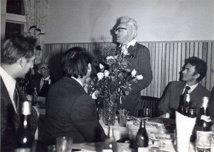 Od lewej: Jan Kwiatkowski (tyłem), Feliks Maniakowski (tyłem), Leon Jeśmanowicz, Daniel Simson 
