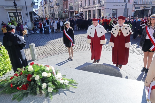 Kliknij, aby powiększyć zdjęcie.