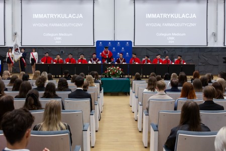 Immatrykulacja studentów I roku 2024/2025. Kliknij, aby powiększyć zdjęcie.