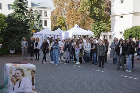 Edukacyjno-Integracyjny Piknik Wydziału Farmaceutycznego Collegium Medicum UMK pod nazwą „Jesienne Smaki Wiedzy”. Kliknij, aby powiększyć zdjęcie.