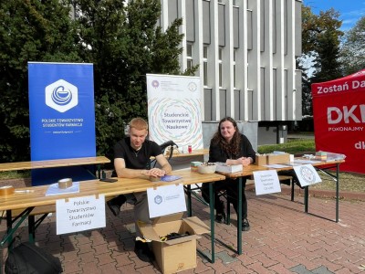 Edukacyjno-Integracyjny Piknik Wydziału Farmaceutycznego Collegium Medicum UMK pod nazwą „Jesienne Smaki Wiedzy”. Kliknij, aby powiększyć zdjęcie.