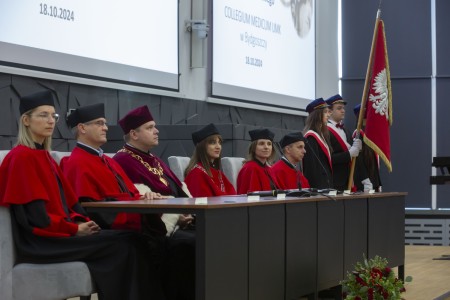 Immatrykulacja studentów Wydziału Lekarskiego . Kliknij, aby powiększyć zdjęcie.