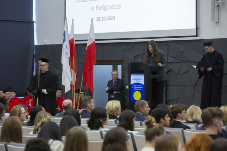 Immatrykulacja studentów Wydziału Lekarskiego . Kliknij, aby powiększyć zdjęcie.