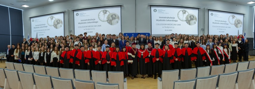 Immatrykulacja studentów Wydziału Lekarskiego . Kliknij, aby powiększyć zdjęcie.