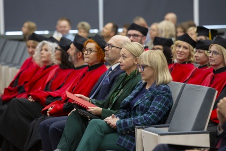 Dyplomatorium absolwentów kierunków analityka medyczna, kosmetologia 26.10.2024 . Kliknij, aby powiększyć zdjęcie.