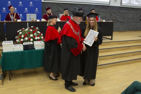 Dyplomatorium absolwentów kierunków analityka medyczna, kosmetologia 26.10.2024 . Kliknij, aby powiększyć zdjęcie.