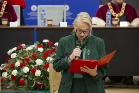 Dyplomatorium absolwentów kierunków analityka medyczna, kosmetologia 26.10.2024 . Kliknij, aby powiększyć zdjęcie.