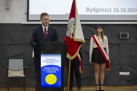 Dyplomatorium absolwentów kierunków analityka medyczna, kosmetologia 26.10.2024 . Kliknij, aby powiększyć zdjęcie.