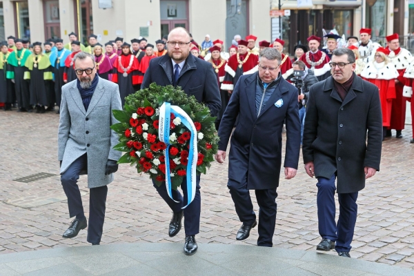 Kliknij, aby powiększyć zdjęcie.