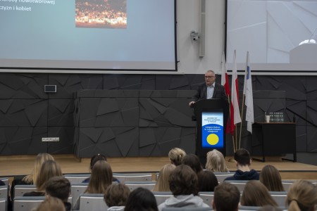 Konferencja 10.02.2025 r. „FARMACJA W AKCJI: JAK WALCZYĆ Z NOWOTWORAMI ?”. Kliknij, aby powiększyć zdjęcie.