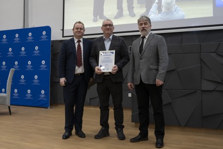 Konferencja 10.02.2025 r. „FARMACJA W AKCJI: JAK WALCZYĆ Z NOWOTWORAMI ?”. Kliknij, aby powiększyć zdjęcie.