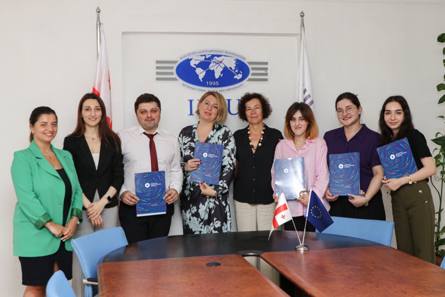 ANOTHER VISIT TO IBSU. : from the left, an employee of the IBSU Law School, an employee of the IRO IBSU, Irakli Shamatava, Prof., Dr.-Dean of the IBSU Law School, Ekaterina Bakaradze, Associate Professor (lecturer at the IBSU Law School), students participating in the COIL