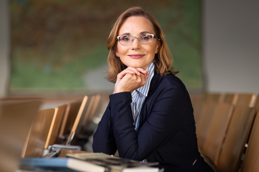 prof. dr hab. Anna Branach-Kallas, zdjęcie portretowe