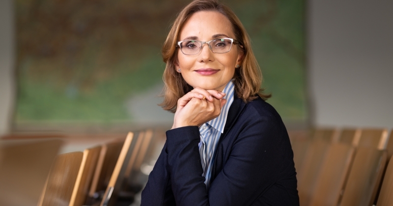 prof. dr hab. Anna Branach-Kallas, zdjęcie portretowe